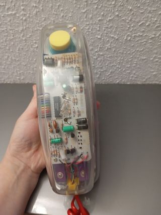 Teléfono vintage transparente