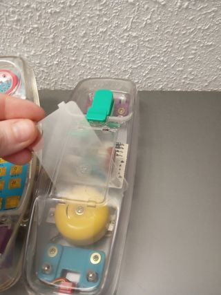 Teléfono vintage transparente