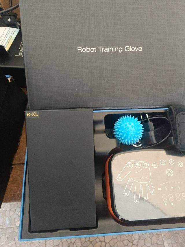 Guantes de robot de rehabilitación calentados