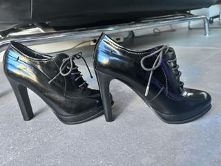 Botines cordones de charol Nine West t37