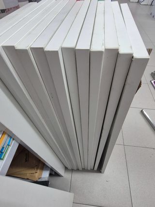 Bandeja de madera blanca