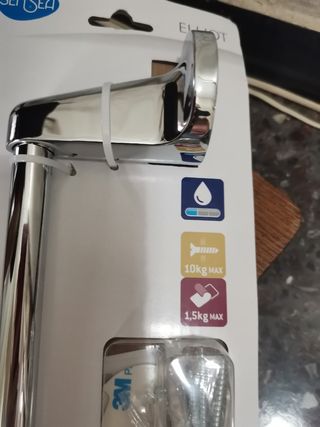 Porta asciugamani nuovo in acciaio 