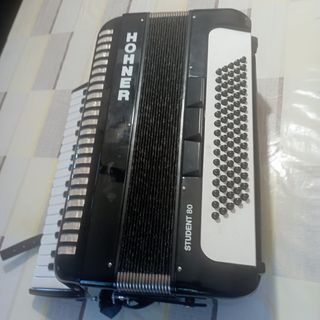 Acordeón HOHNER