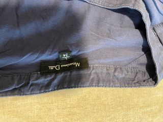 Camiseta azul oscura con botones Massimo Duti