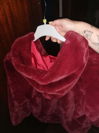 URGE!!CHAQUETA CAPA PELO GRANATE T 36,38