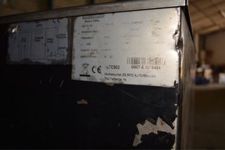 Mesa frigorifica 3 puertas marca Polar