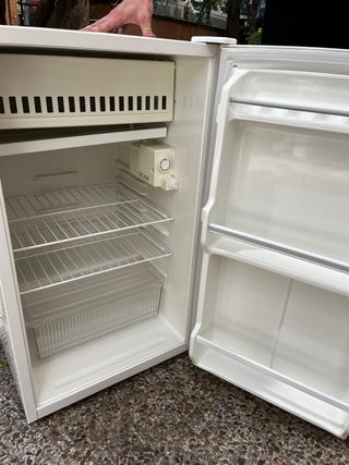 Nevera DAEWOO (90 litros)