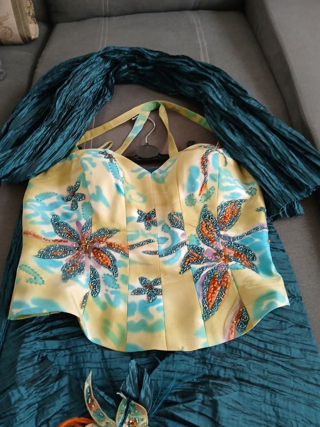 ESPECTACULAR TRAJE DE MADRINA O INVITADA 