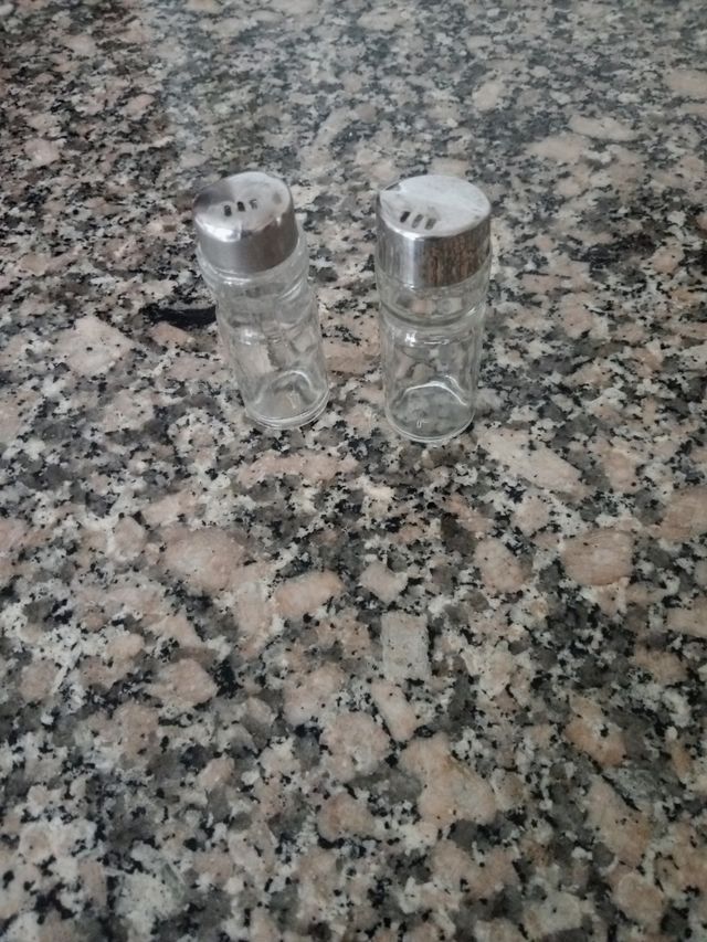 Cubertería de varias piezas