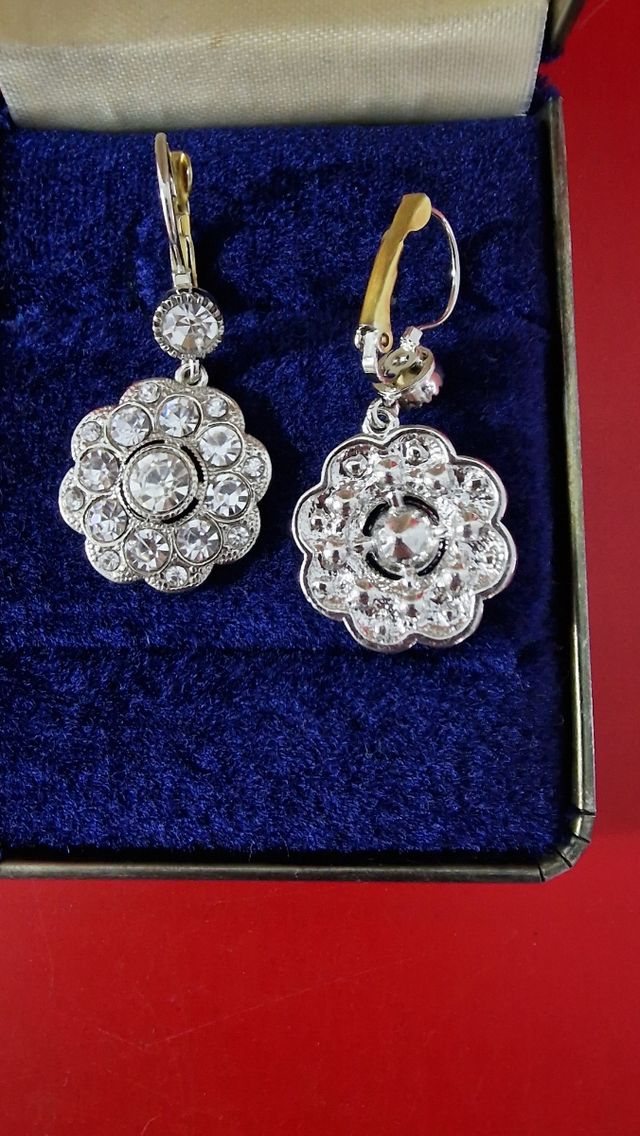 Pendientes estilo Art Deco plateados