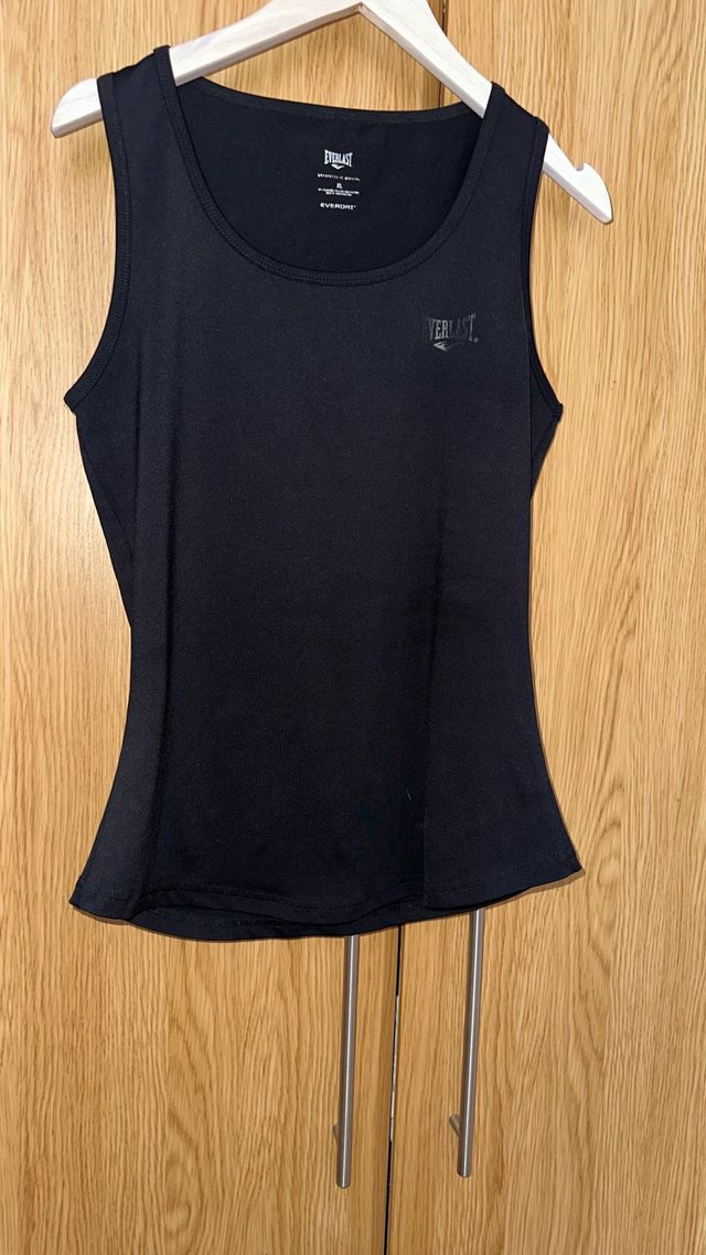 Polera deportiva everlast