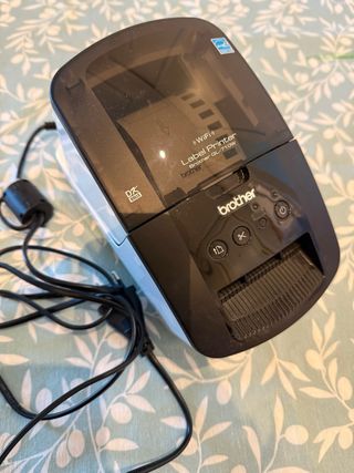 Impresora de etiquetas WIFI Brother  QL 710 W