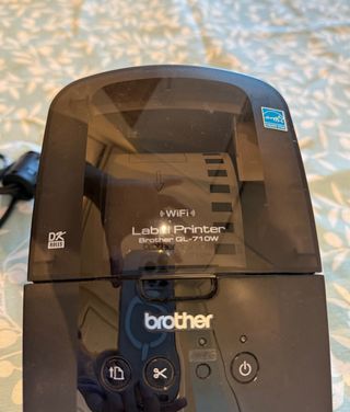 Impresora de etiquetas WIFI Brother  QL 710 W