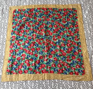 Lote de 4 pañuelos de seda