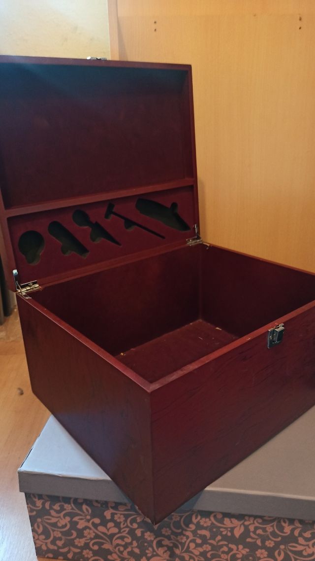 Estuche vinos para restaurar