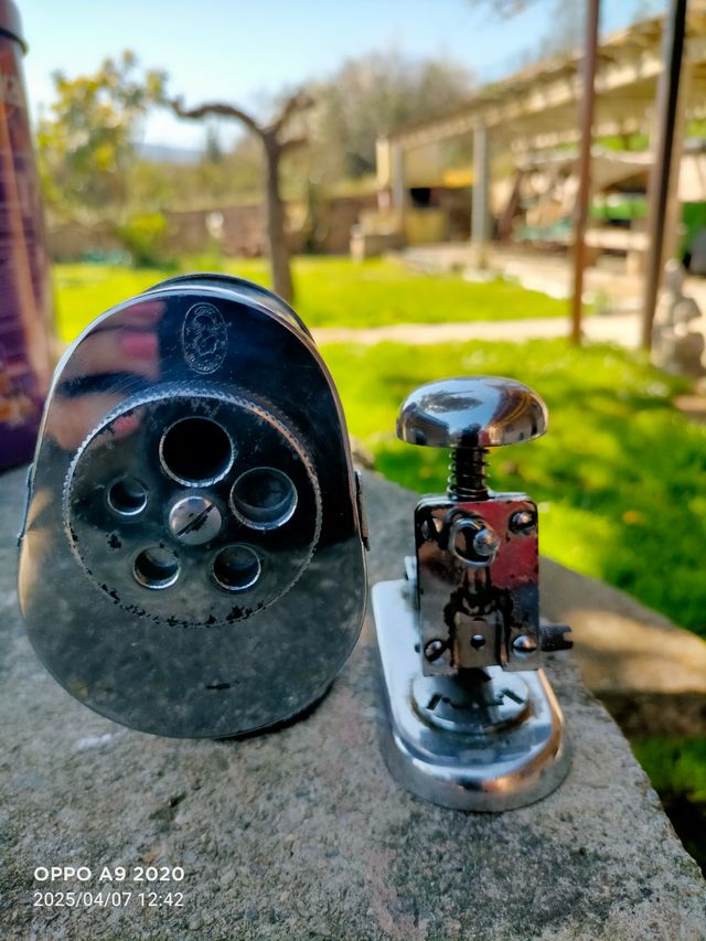 Sacapuntas, grapadora pl