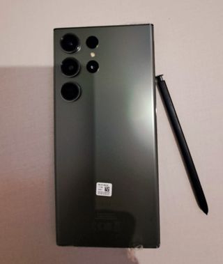 Samsung Galaxy 23 Ultra color verde como nuevo.