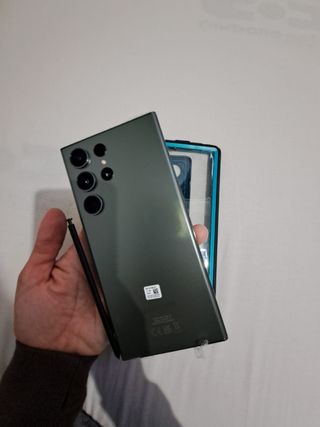 Samsung Galaxy 23 Ultra color verde como nuevo.