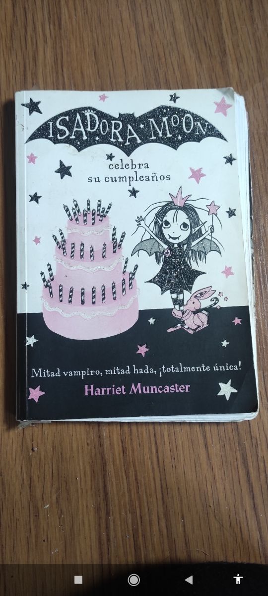 Isadora moon celebra su cumpleaños