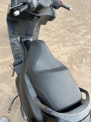 Piaggio X8 400