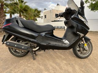 Piaggio X8 400