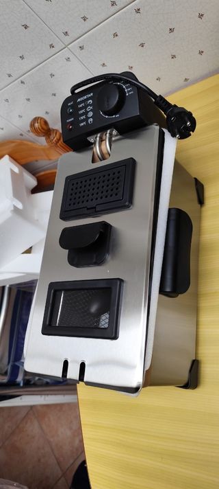 Freidora de aceite sin estrenar