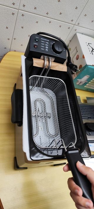 Freidora de aceite sin estrenar