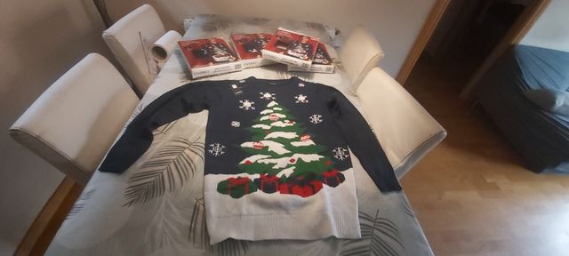 ¡Lote 4 jerseis Navidad! Precio Total