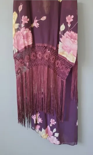 Vestido fiesta estampado con chal a juego