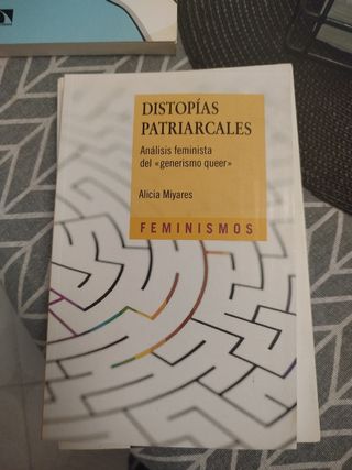 Distopías patriarcales: Análisis feminista del ..