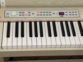 Korg C1 Air WA. Color Blanco/Madera