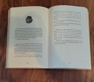 Aquí empieza todo: (Holding up the Universe)