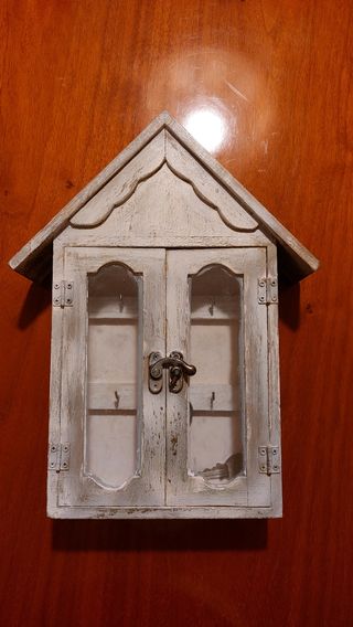 Cajita colgante de madera para llaves