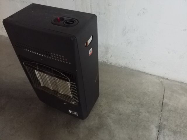 ESTUFA DE GAS BUTANO PARA USO O PIEZAS