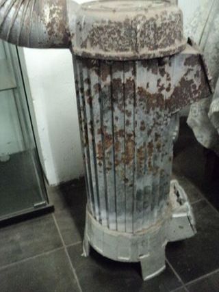 ESTUFA DE FUNDICION PARA LEÑA O CARBON