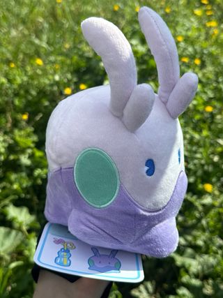 Peluche Pokémon Center Goomy Saiko Soda Refresh