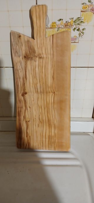 Tagliere in legno di ulivo 