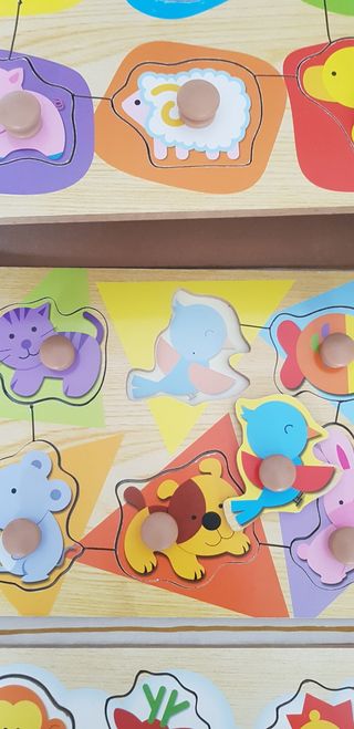 Estuche con 3 puzzles madera