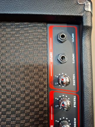 Amplificador bajo eléctrico