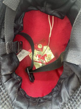 Casco de montar a caballo