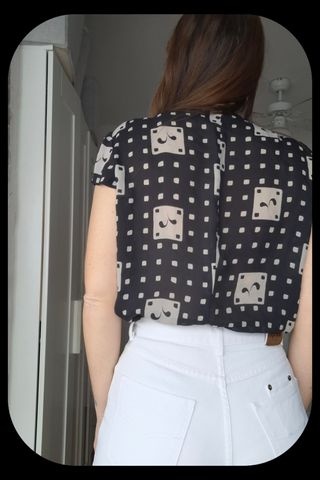 Camisa vintage sin manga ligera