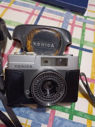 Cámaras de fotos KONICA