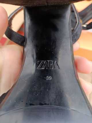 Sandalias tacón Zara