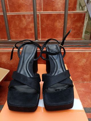 Sandalias tacón Zara