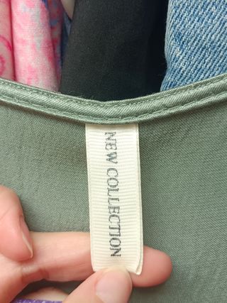 Chaleco verde efecto raso