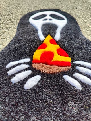 Tappeto scary movie fatto a mano con lana