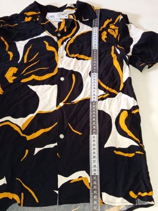 Camisa fresca Zara manga corta  excelente estado