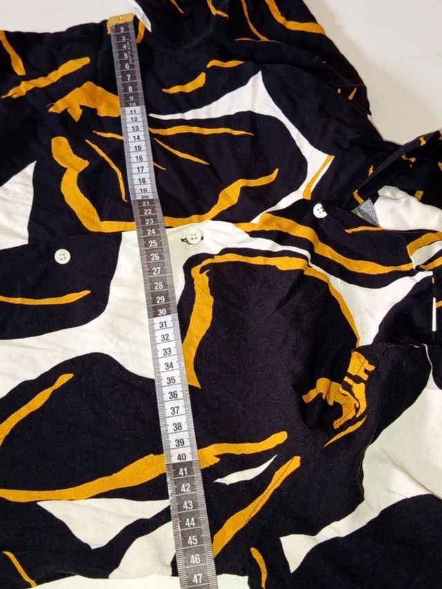 Camisa fresca Zara manga corta  excelente estado