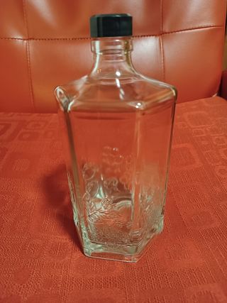 Bottiglia esagonale per liquori