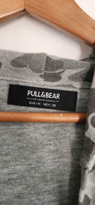 Chaqueta cazadora militar de Pull Bear
